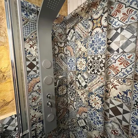 Atrium Experience 4*